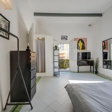 Townhouse With Private Terrace - Walk To Valletta Il-Furjana