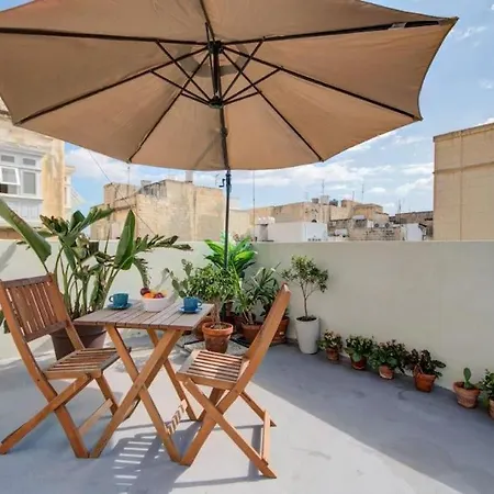 Дом отдыха Traditional Maltese Town House In Флориана