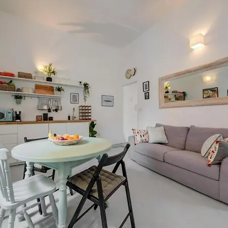 Holiday home Traditional Maltese Town House In Il-Furjana