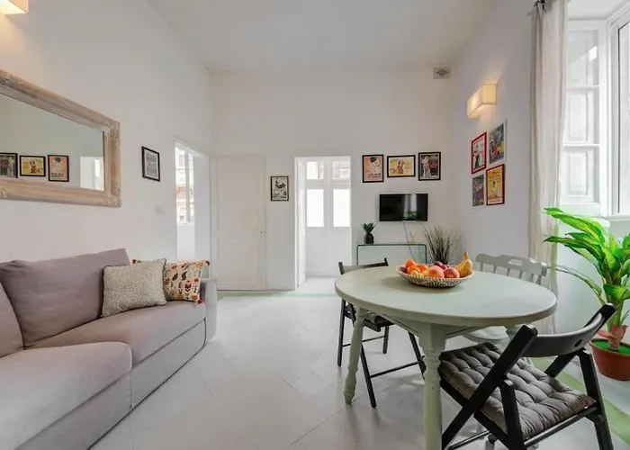Feriehus Townhouse With Private Terrace - Walk To Valletta *